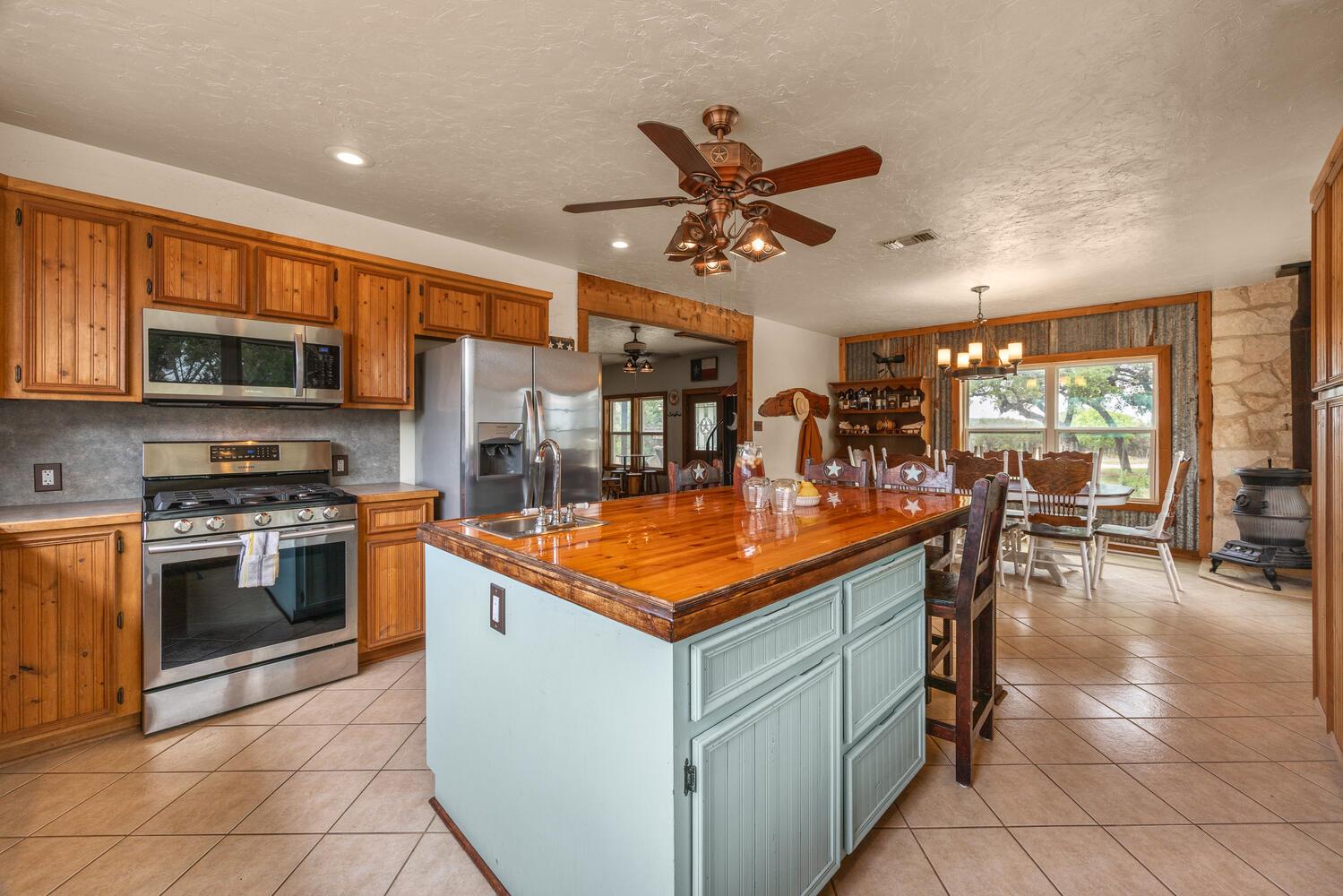 3487 Rust Spring Branch TX 78070