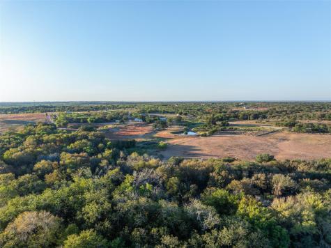3270 Fm 671 Luling TX 78648