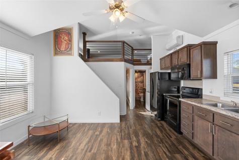 3270 Fm 671 Luling TX 78648