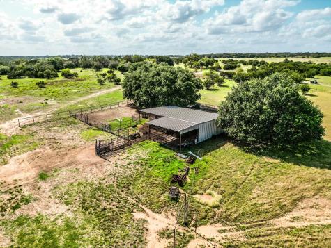 1220 County Road 225 Briggs TX 78608