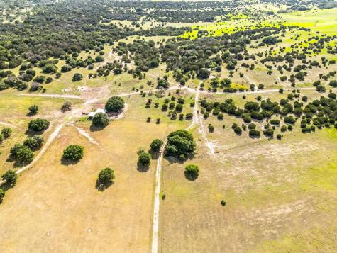 1220 County Road 225 Briggs TX 78608