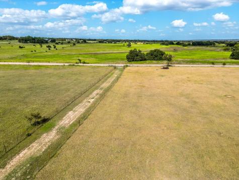1220 County Road 225 Briggs TX 78608
