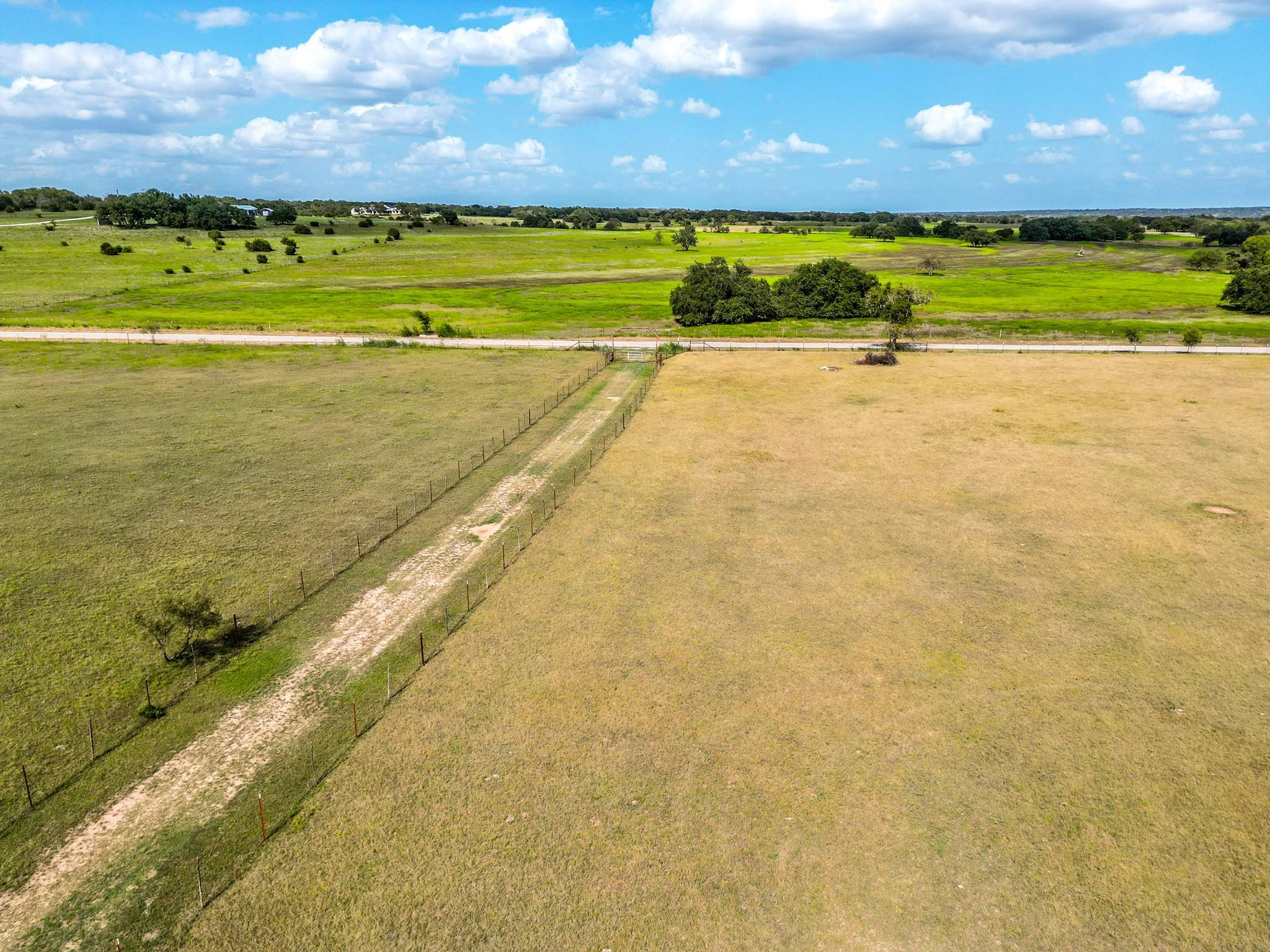 1220 County Road 225 Briggs TX 78608