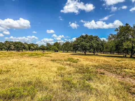 1220 County Road 225 Briggs TX 78608