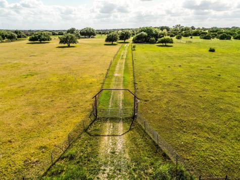 1220 County Road 225 Briggs TX 78608