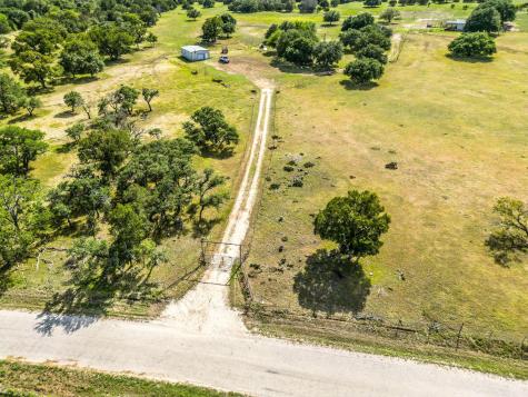 1220 County Road 225 Briggs TX 78608