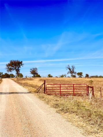 674 County Road 309 Rockdale TX 76567