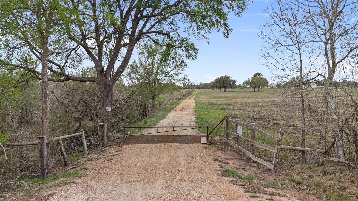 Tbd Tbd Smithville TX 78957