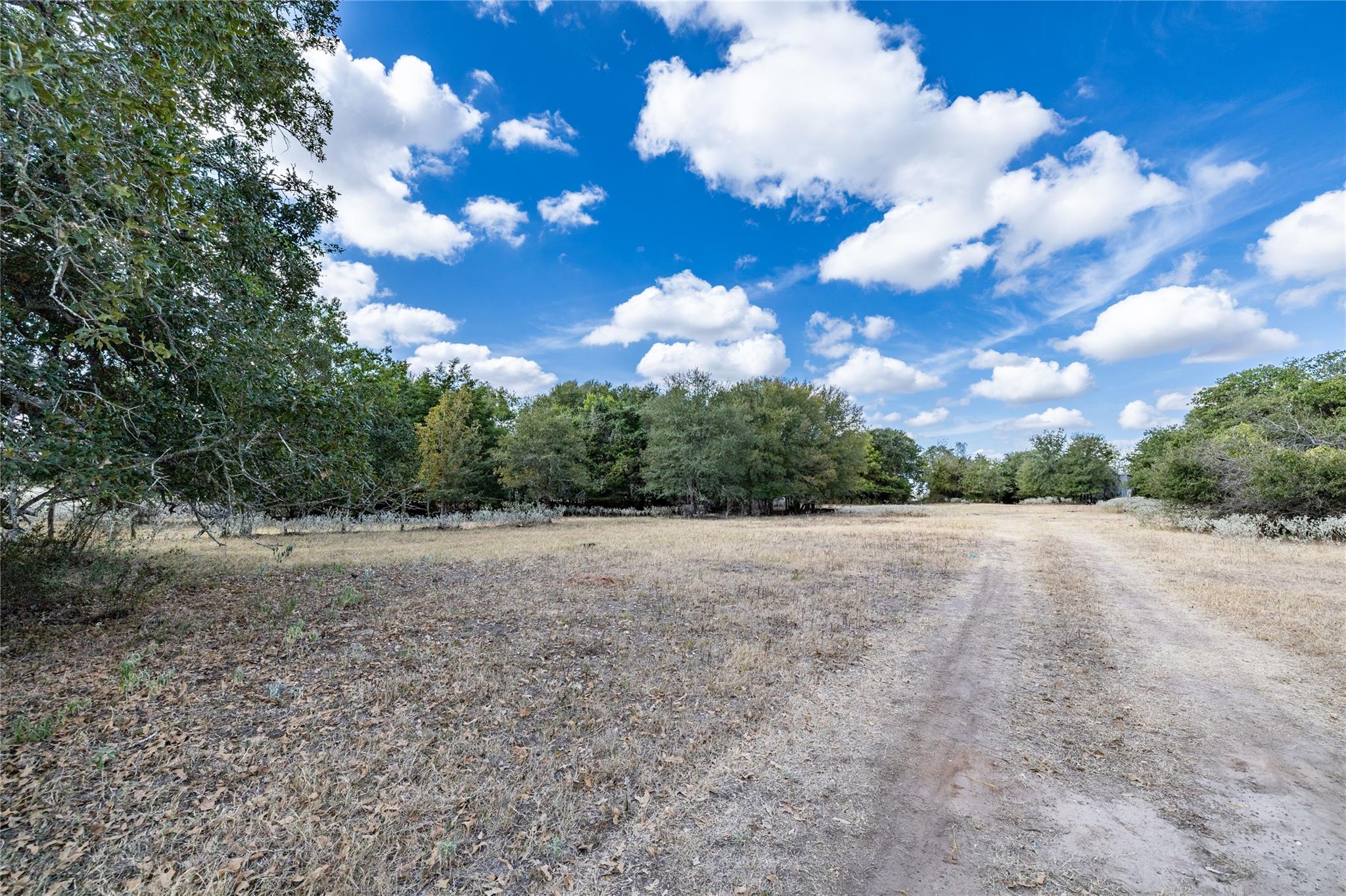 1350 Cattlemens Row Lockhart TX 78644