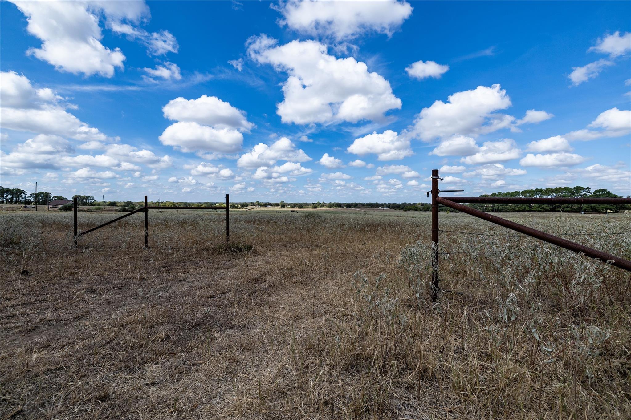 1350 Cattlemens Row Lockhart TX 78644