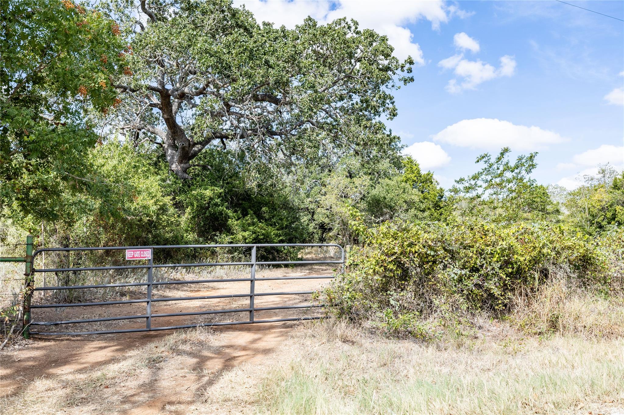 1350 Cattlemens Row Lockhart TX 78644