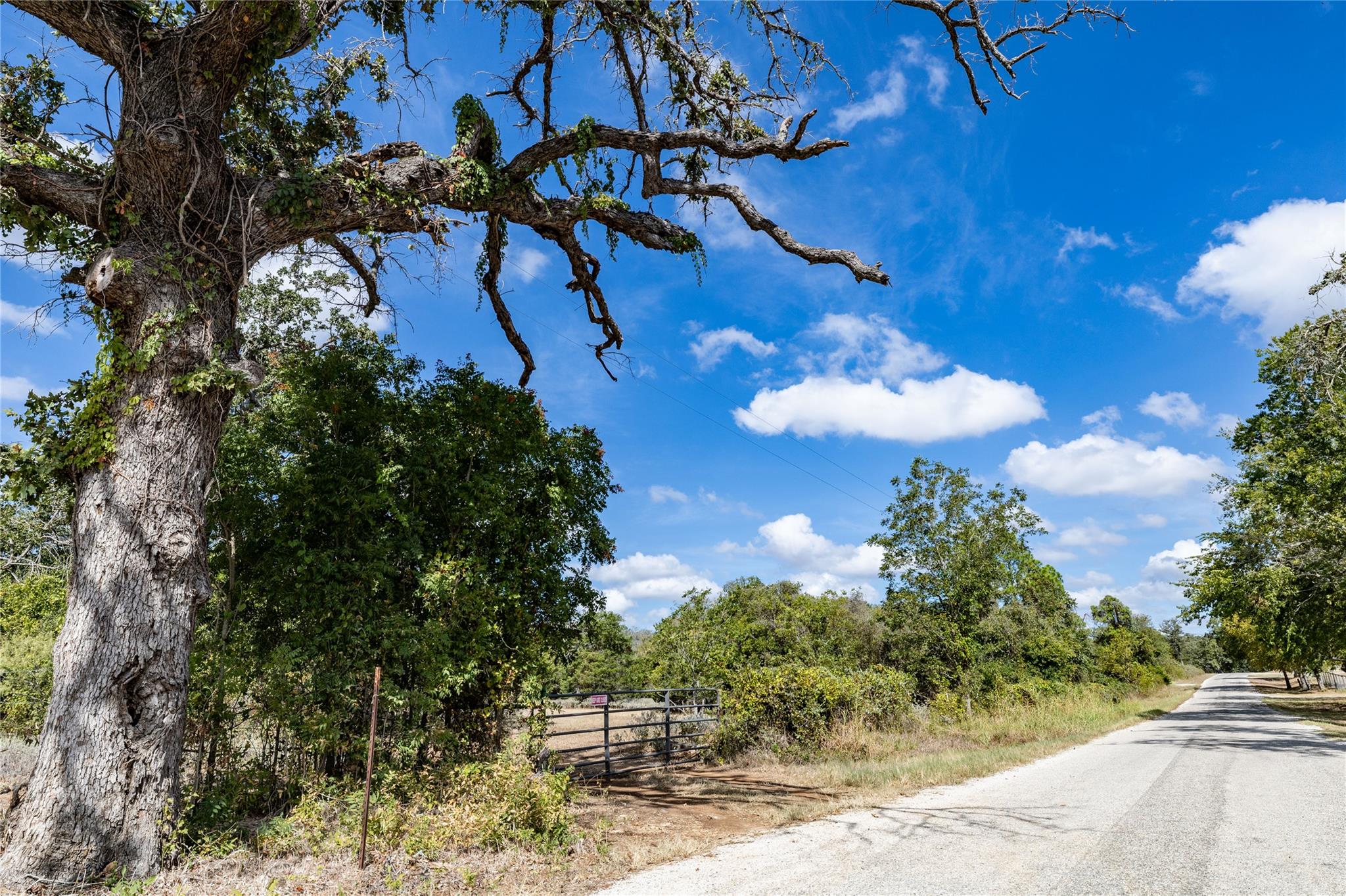 1350 Cattlemens Row Lockhart TX 78644
