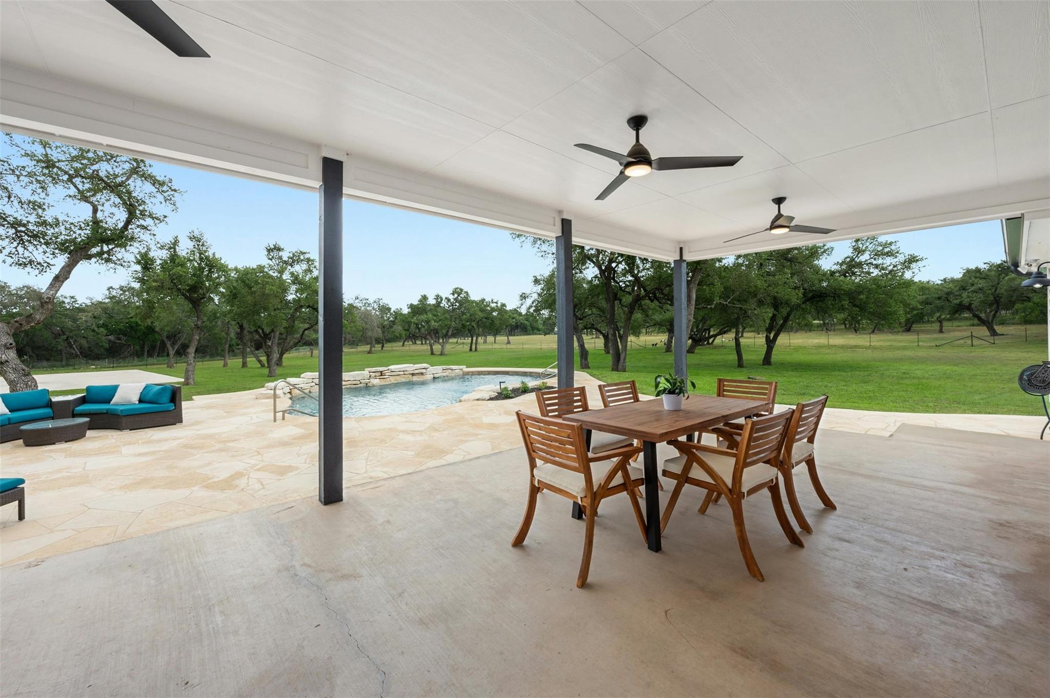 333 Stallion Lane Dripping Springs TX 78620