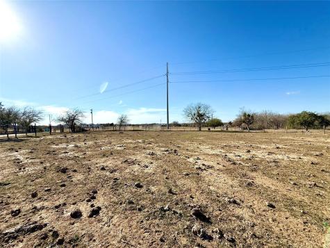685 Fox Lane Lockhart TX 78644
