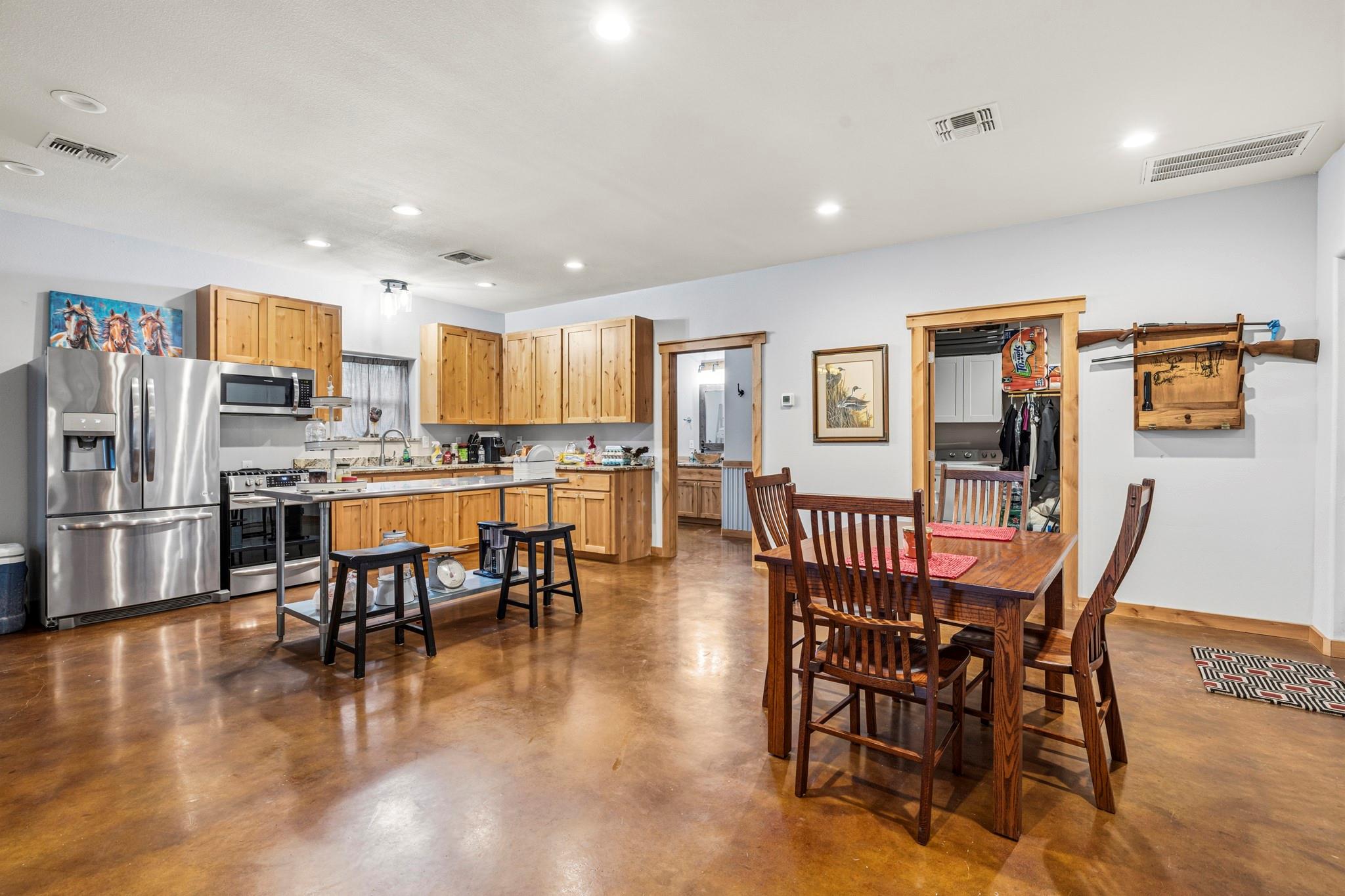 3724 Ranch Road 3347 Round Mountain TX 78663