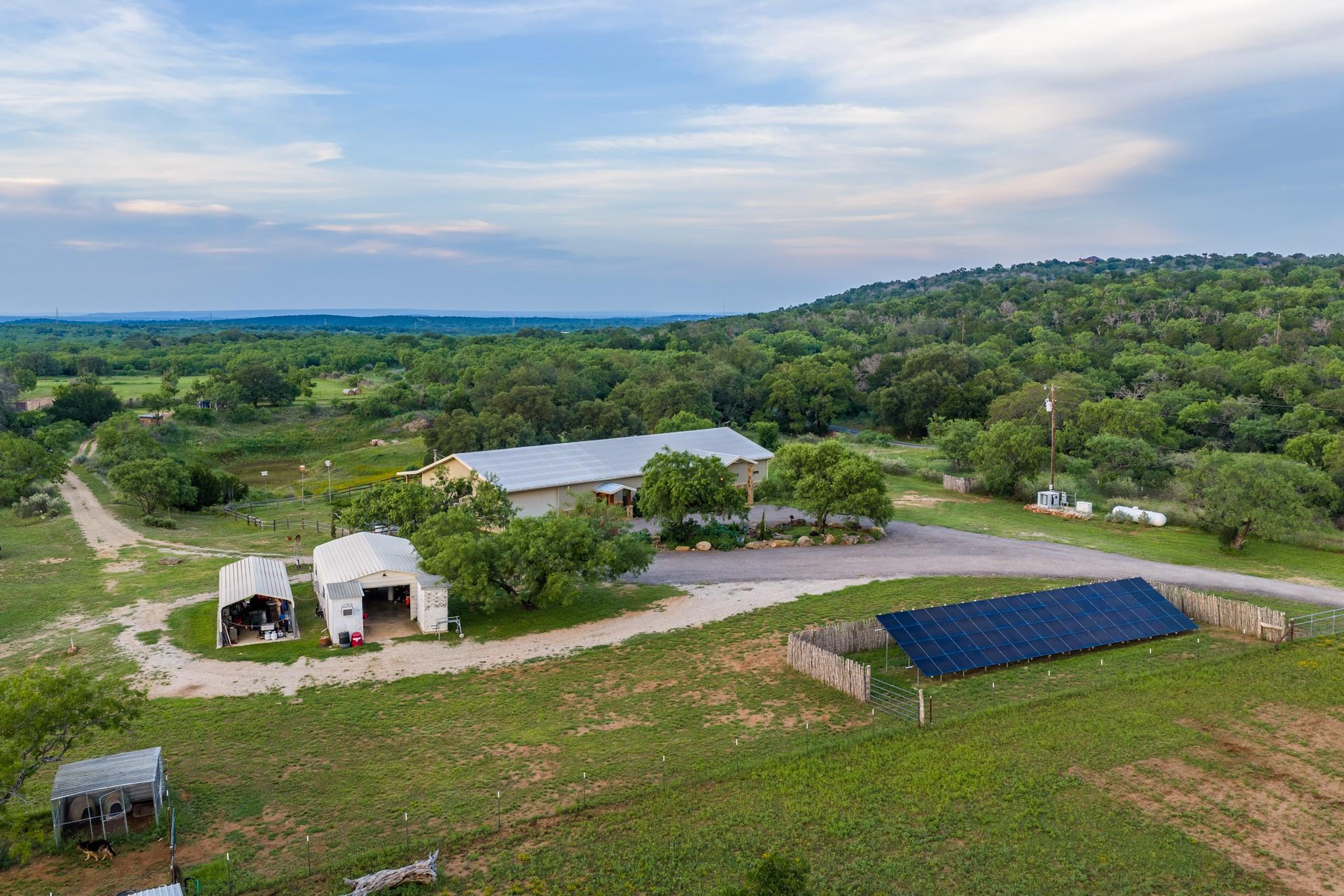 3724 Ranch Road 3347 Round Mountain TX 78663