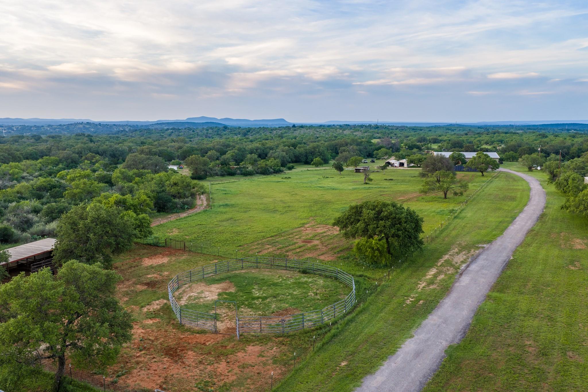 3724 Ranch Road 3347 Round Mountain TX 78663