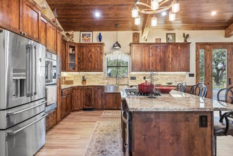 3724 Ranch Road 3347 Round Mountain TX 78663