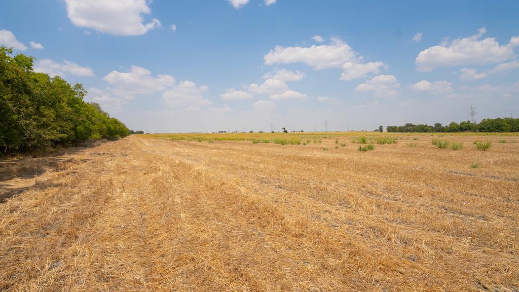 5647 Creek 429 Thorndale TX 76577