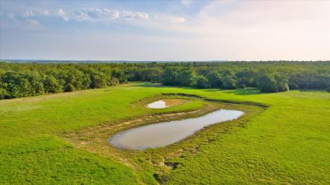 2095 County Road 442 Thrall TX 76578