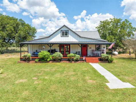 2666 County Road 247 Moulton TX 77975