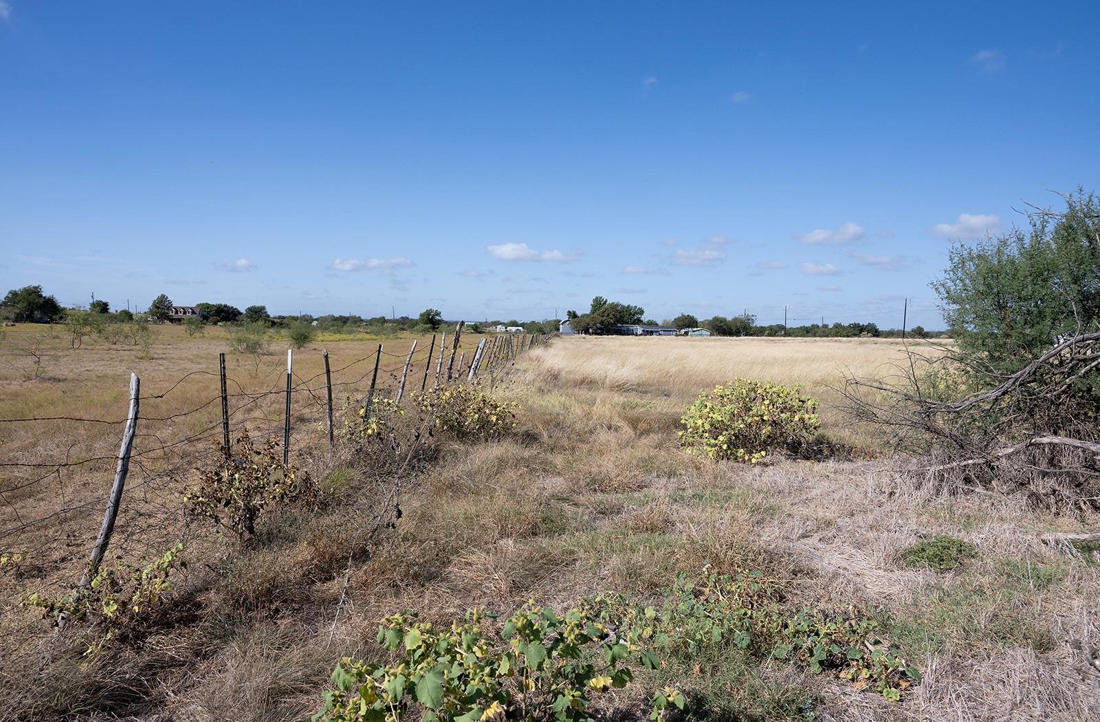 1841 County Road 305 Jarrell TX 76537