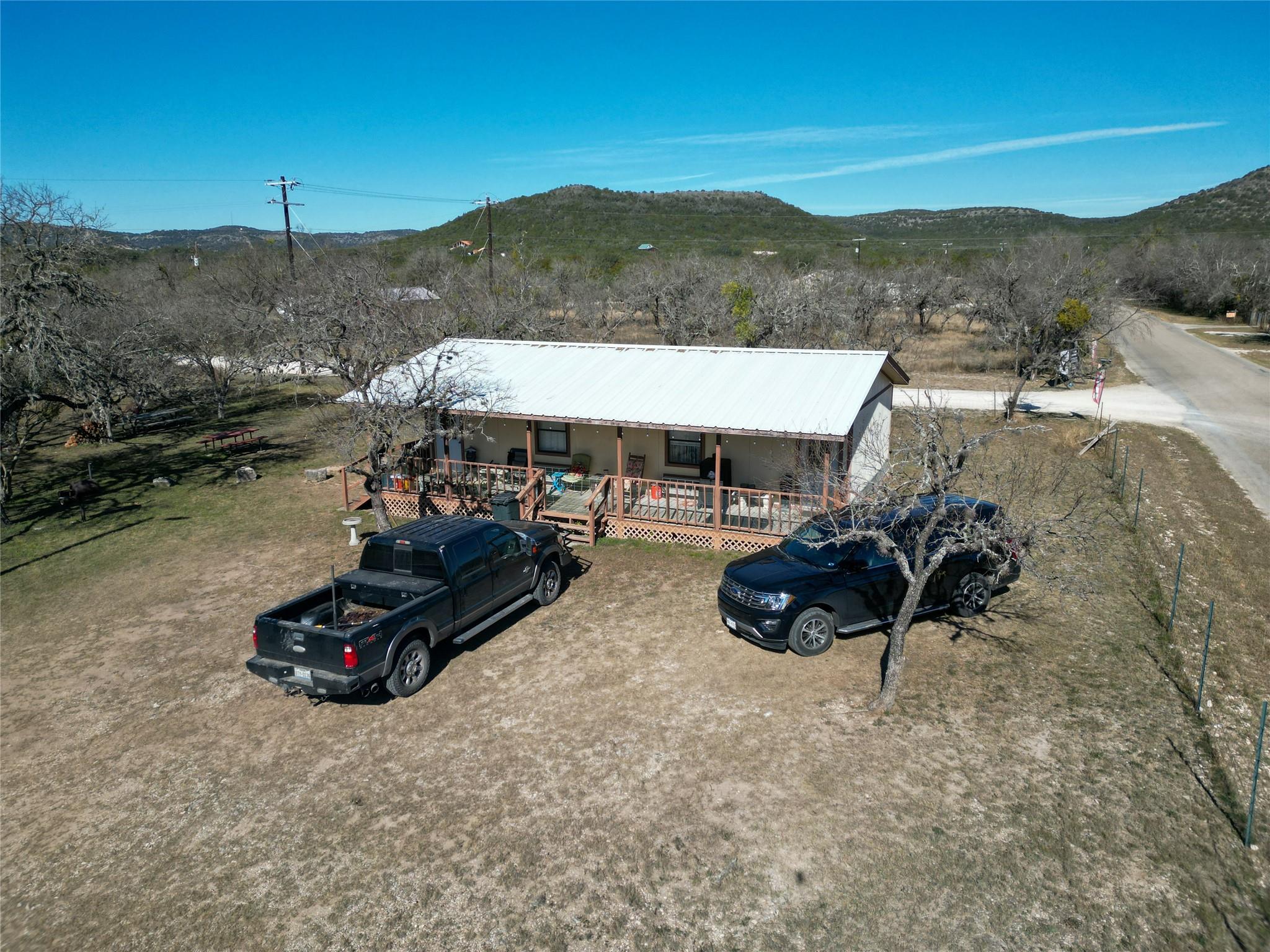 831 Magers Road Concan TX 78838