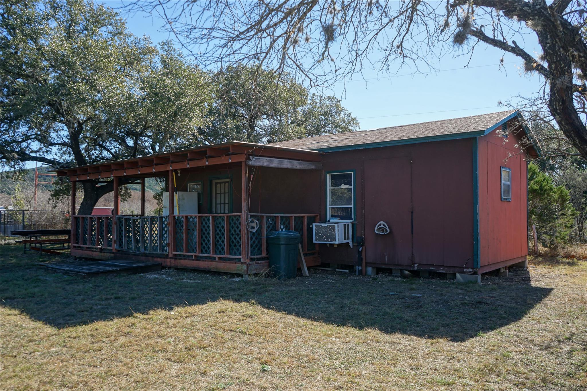 831 Magers Road Concan TX 78838