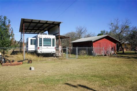831 Magers Road Concan TX 78838