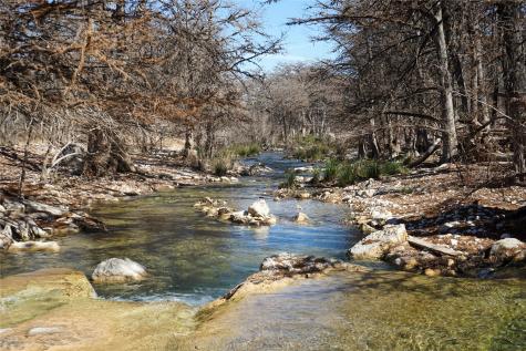 831 Magers Road Concan TX 78838
