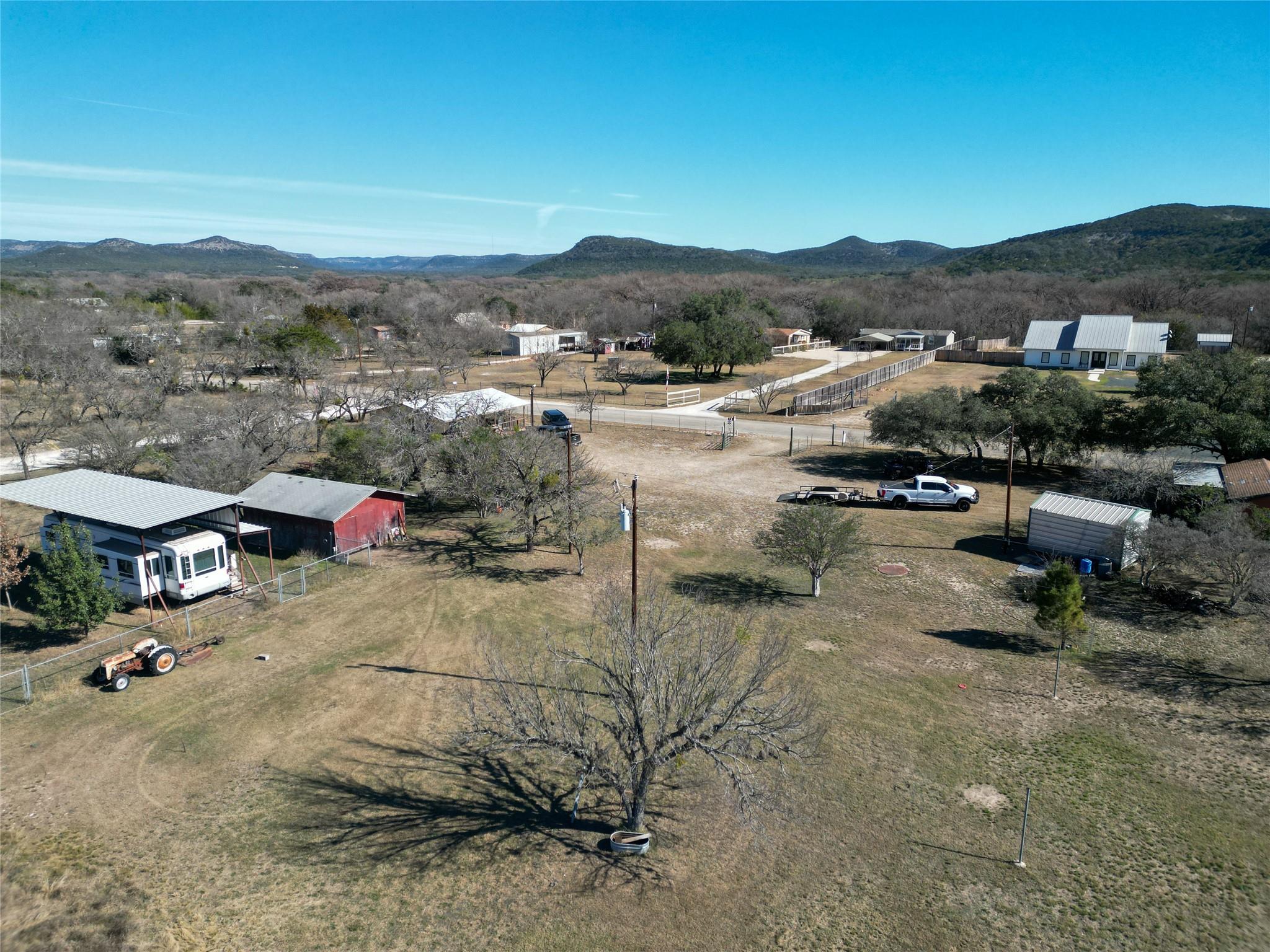 831 Magers Road Concan TX 78838