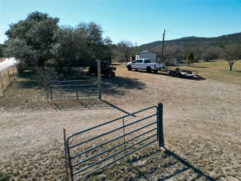 831 Magers Road Concan TX 78838