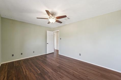 407 Country Lane Mcdade TX 78650
