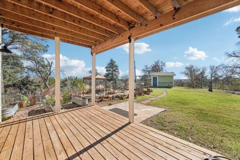 407 Country Lane Mcdade TX 78650