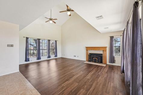 407 Country Lane Mcdade TX 78650