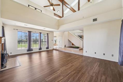 407 Country Lane Mcdade TX 78650