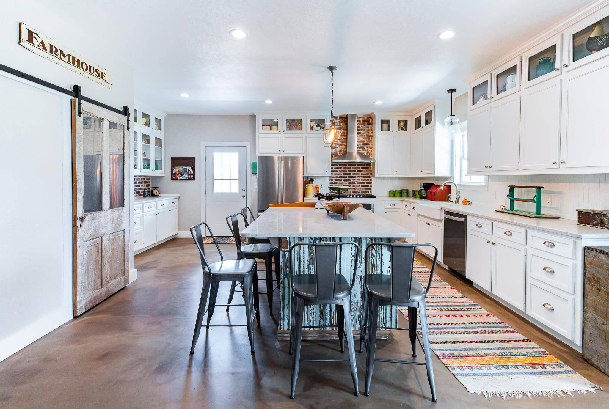 258 Private Road 2006 Schulenburg TX 78956