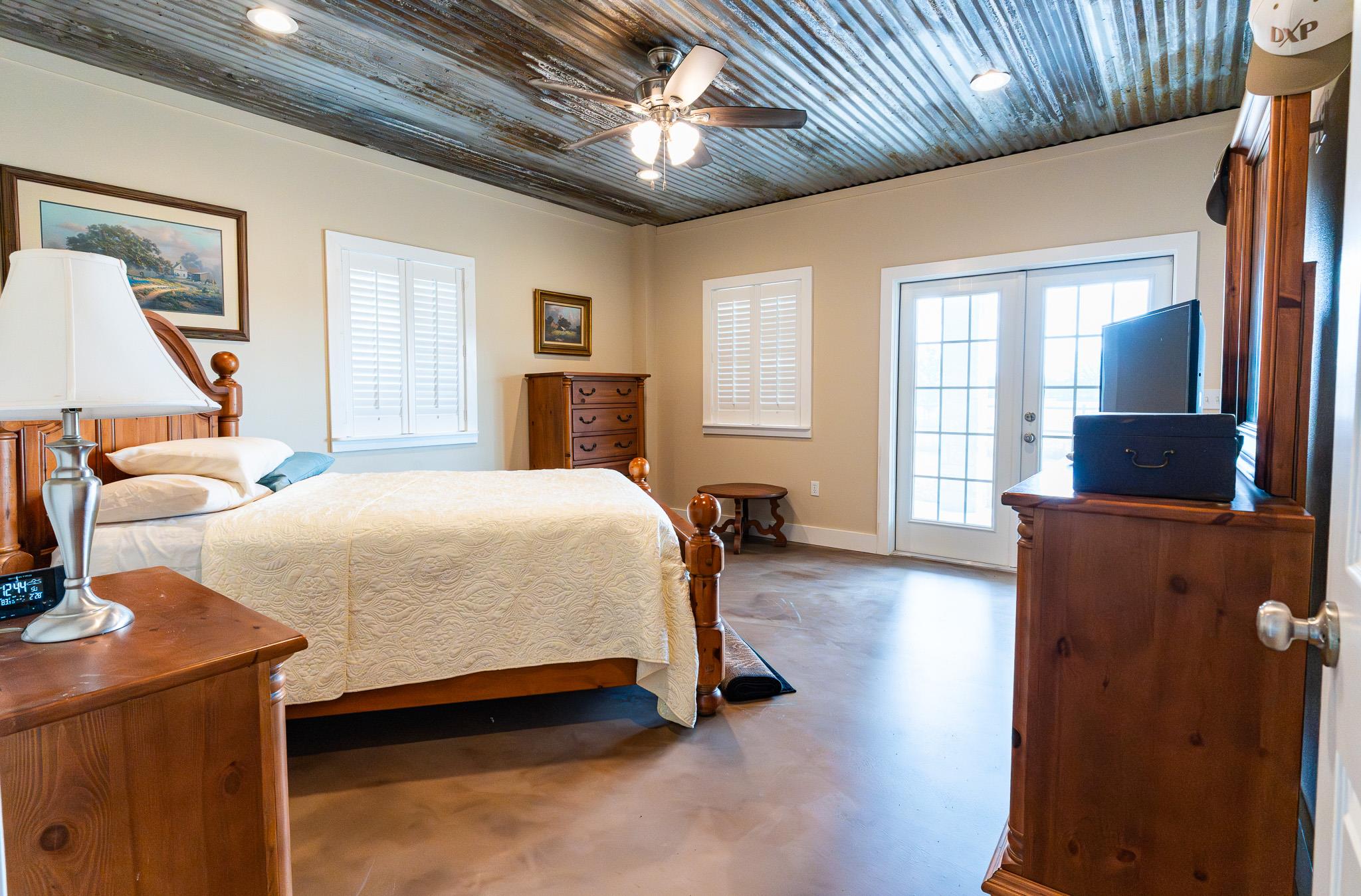 258 Private Road 2006 Schulenburg TX 78956
