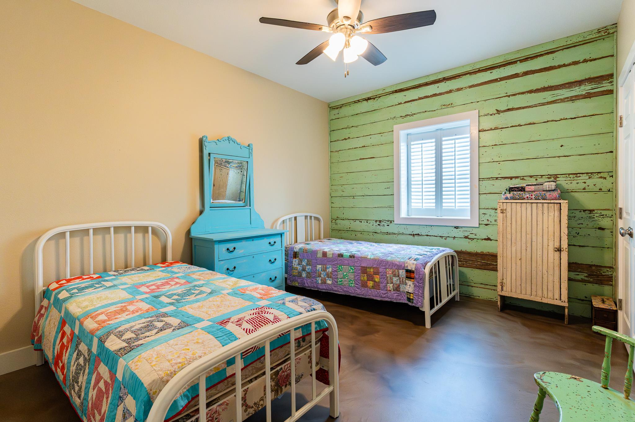 258 Private Road 2006 Schulenburg TX 78956