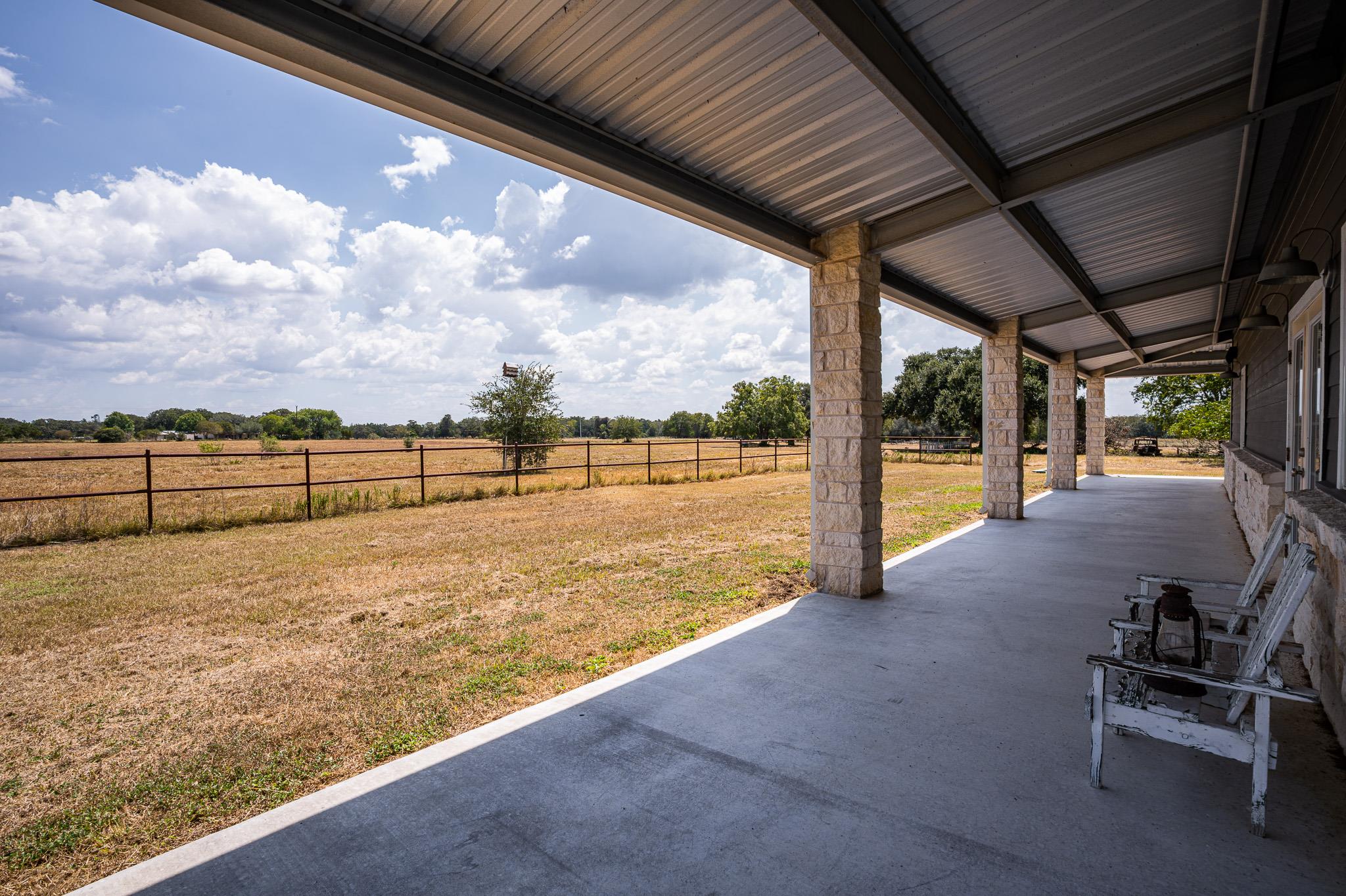 258 Private Road 2006 Schulenburg TX 78956