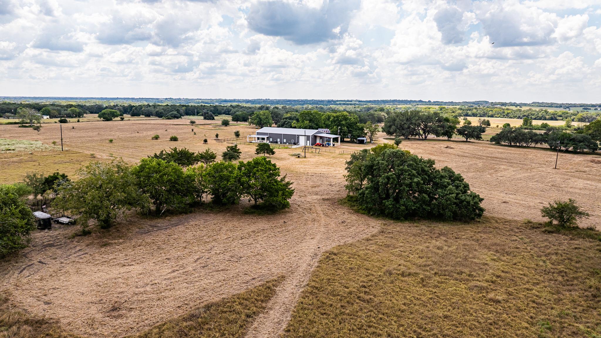 258 Private Road 2006 Schulenburg TX 78956