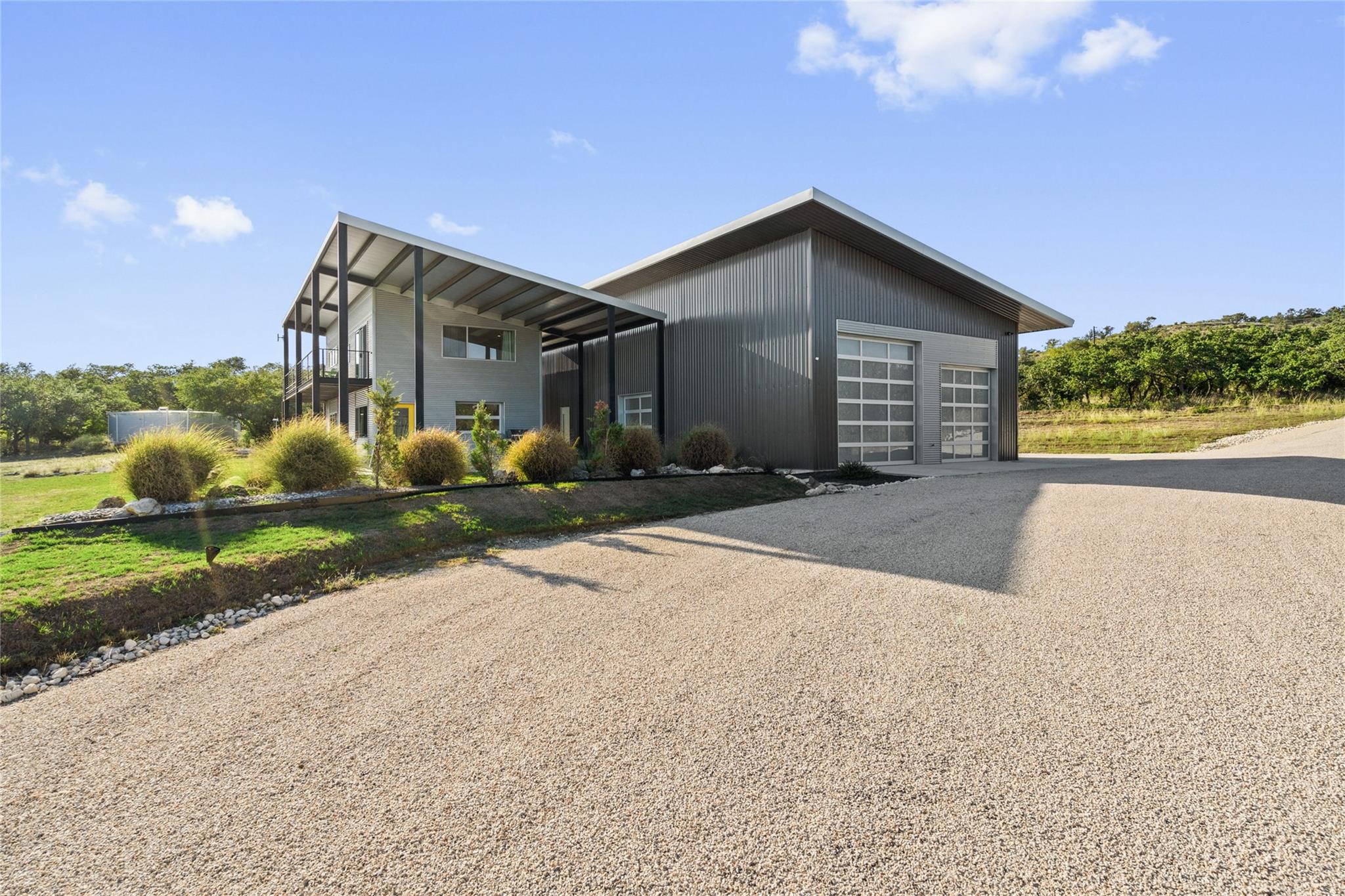 370 Gray Wolf Blanco TX 78606