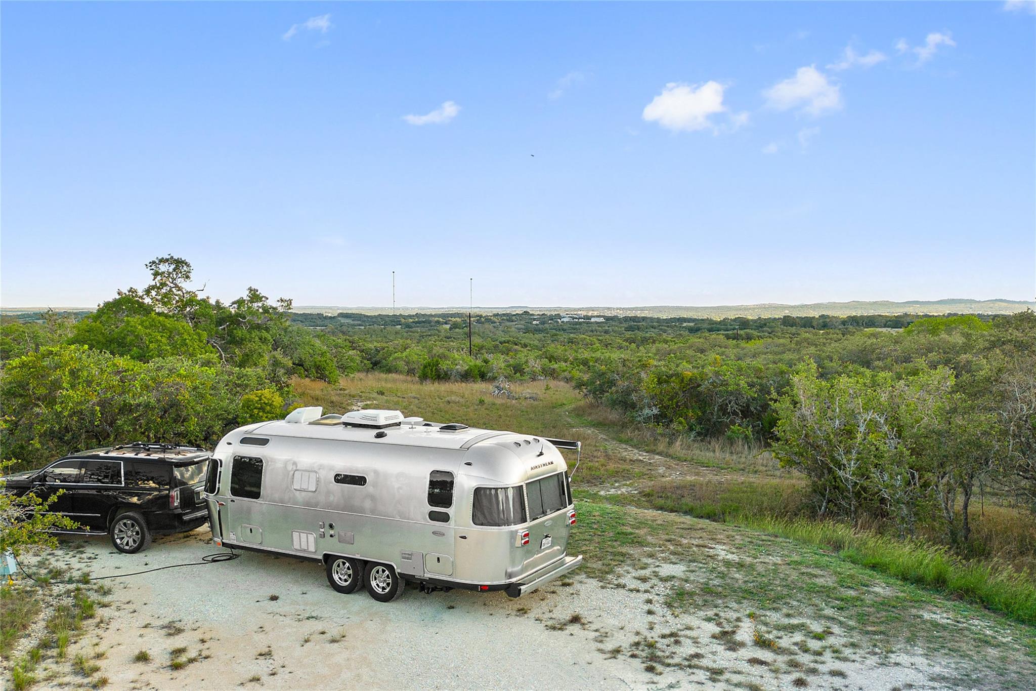 370 Gray Wolf Blanco TX 78606