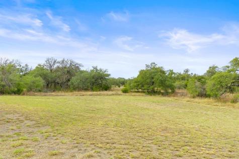 232 Crooked Oak Lane Round Mountain TX 78663