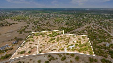 232 Crooked Oak Lane Round Mountain TX 78663