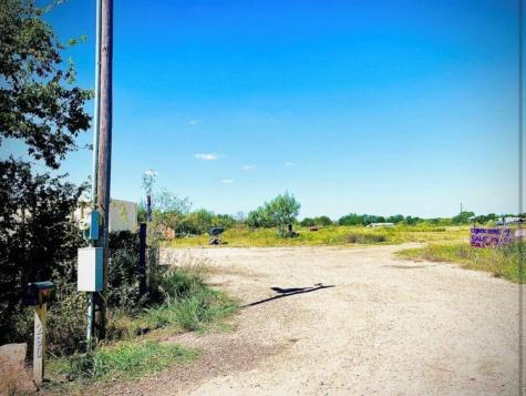 290 Pebblestone Road Dale TX 78616