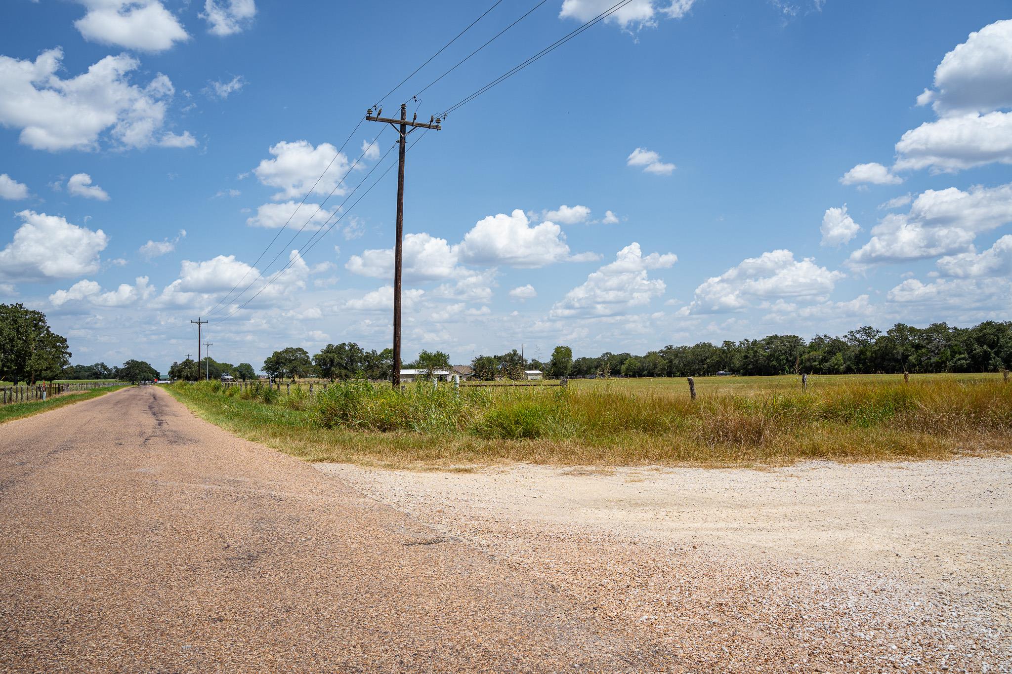 2210 Hermis Road Schulenburg TX 78956