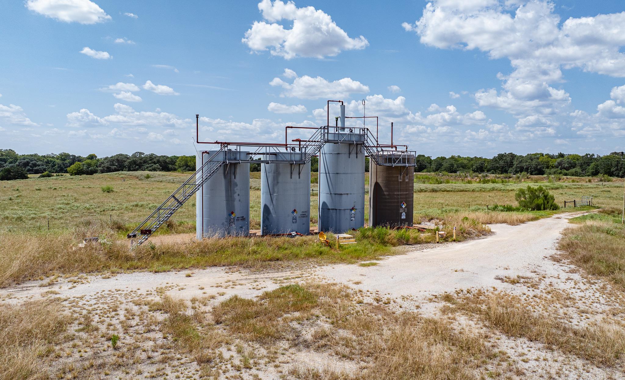 2210 Hermis Road Schulenburg TX 78956