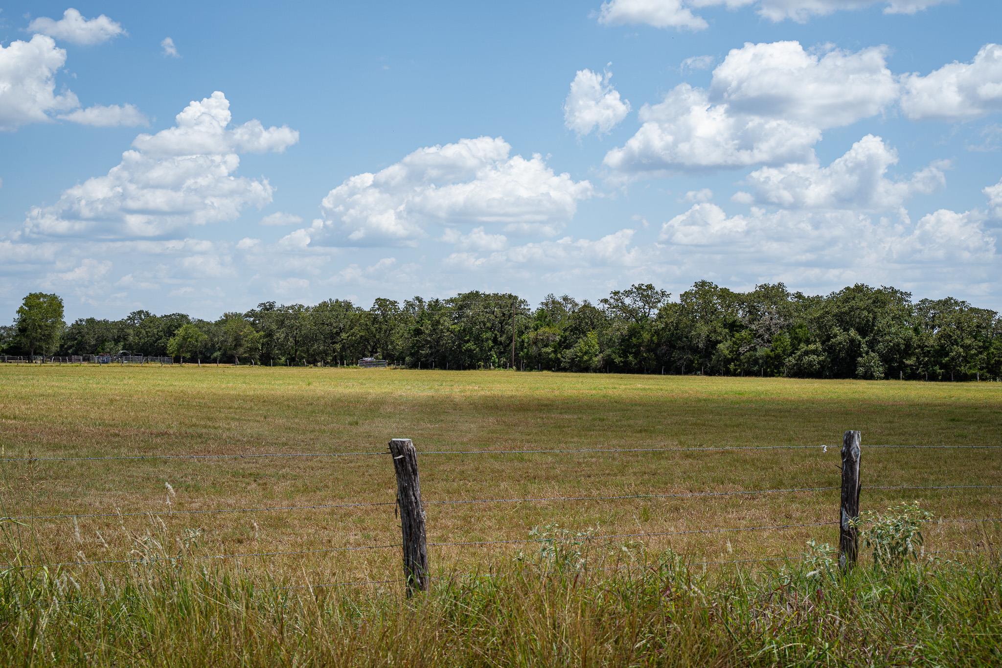 2210 Hermis Road Schulenburg TX 78956