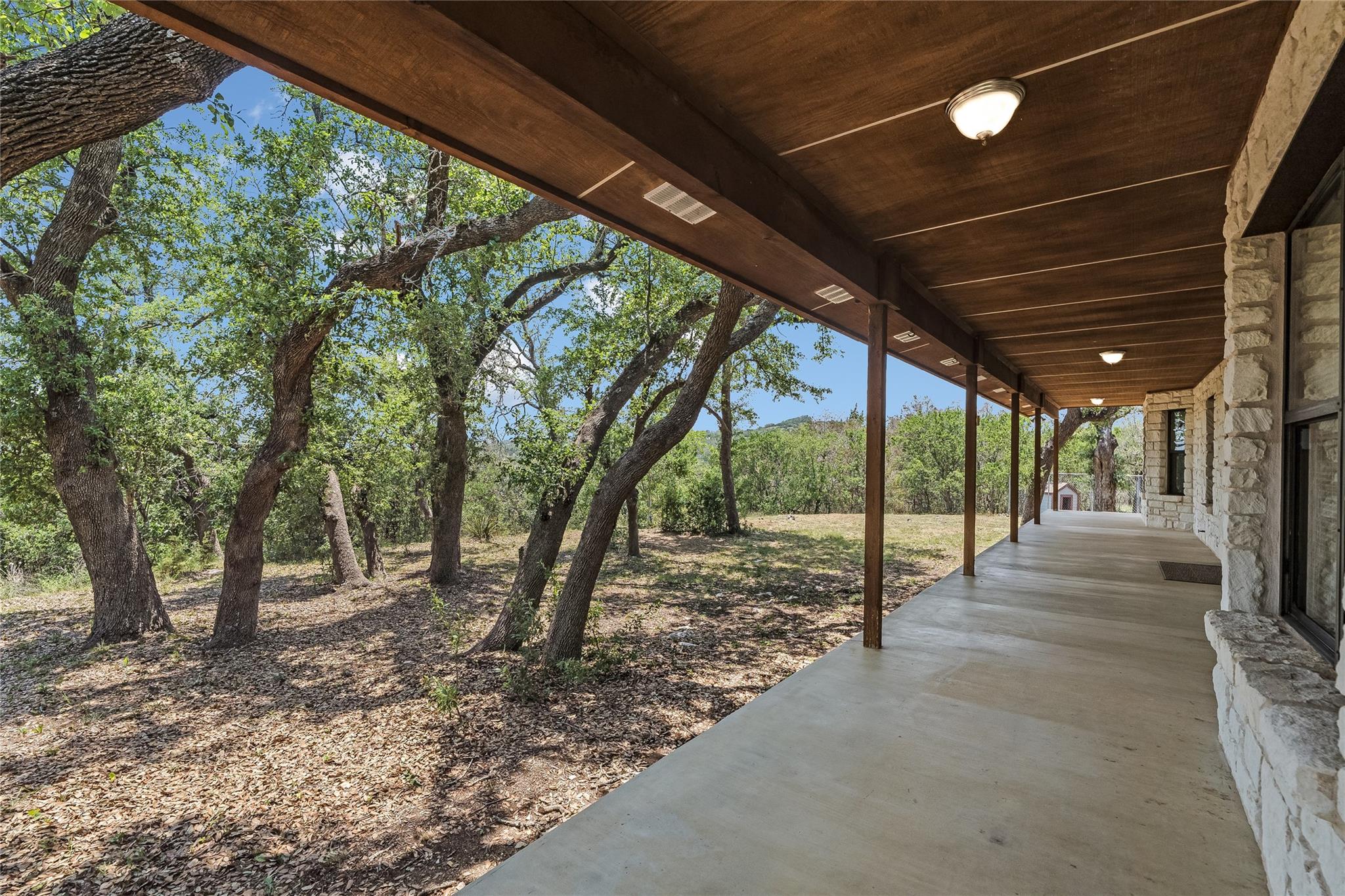 199 Middleton Road Spicewood TX 78669